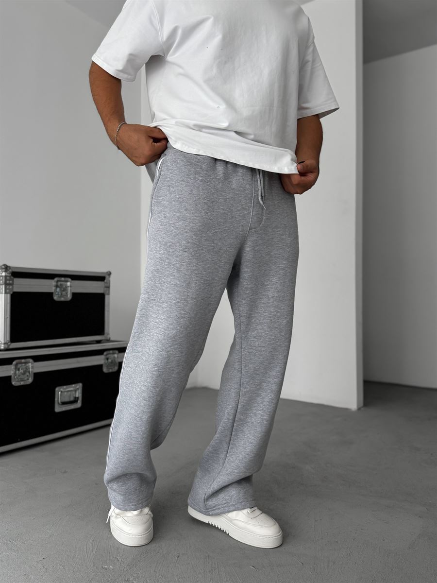 PM Embroidered Straight Leg Fleece-Lined Sweatpants