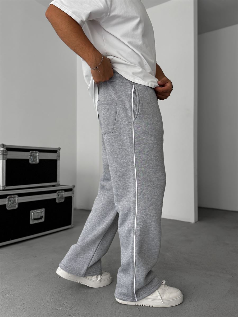 PM Embroidered Straight Leg Fleece-Lined Sweatpants