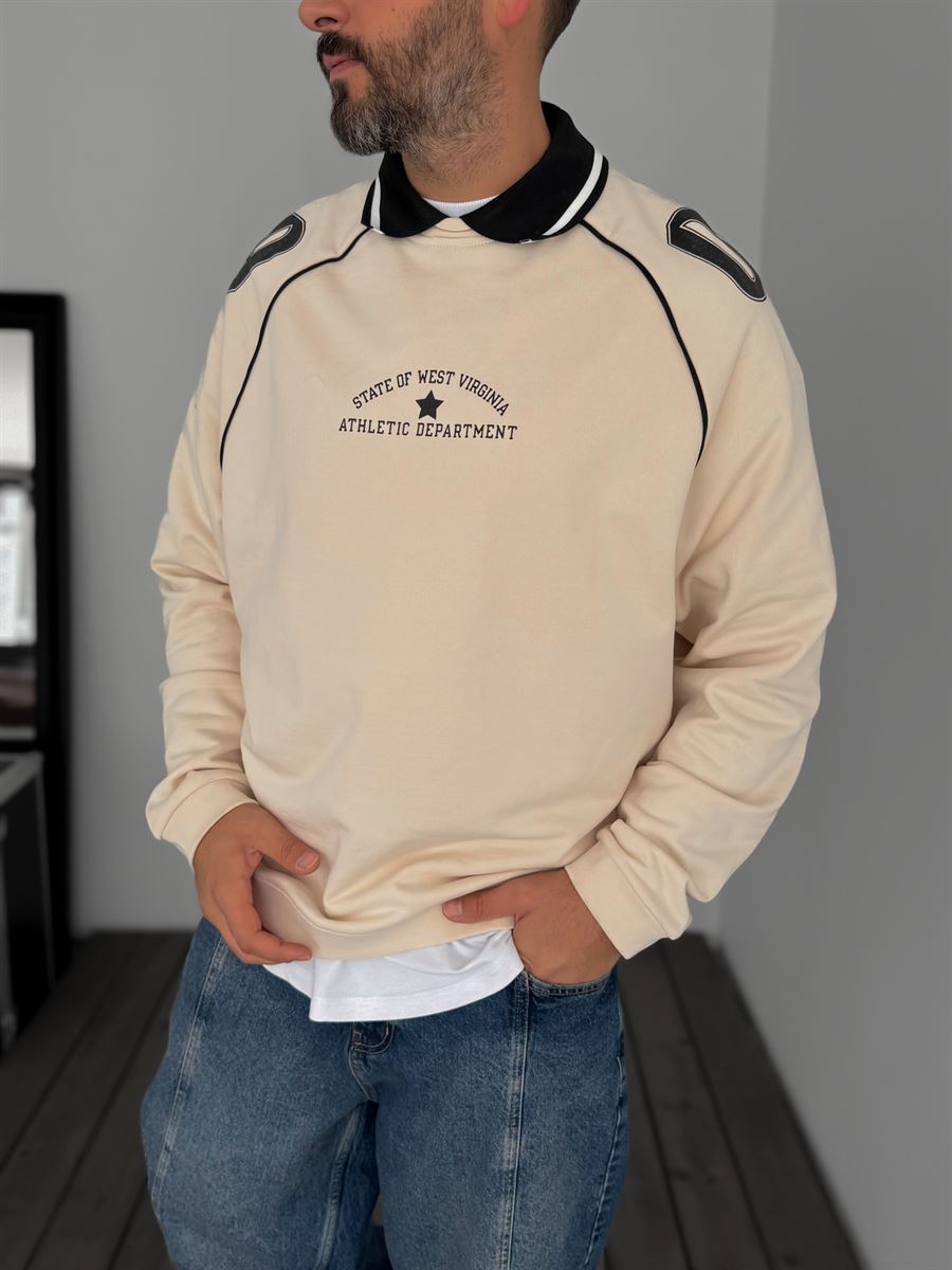 09 Embossed Sweatshirt