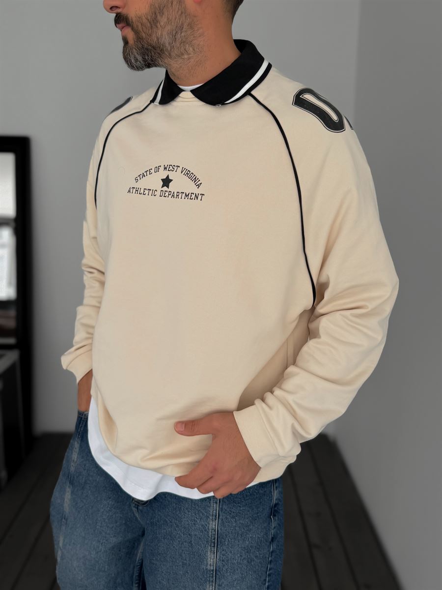 09 Embossed Sweatshirt