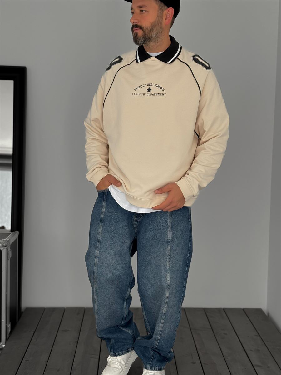 09 Embossed Sweatshirt