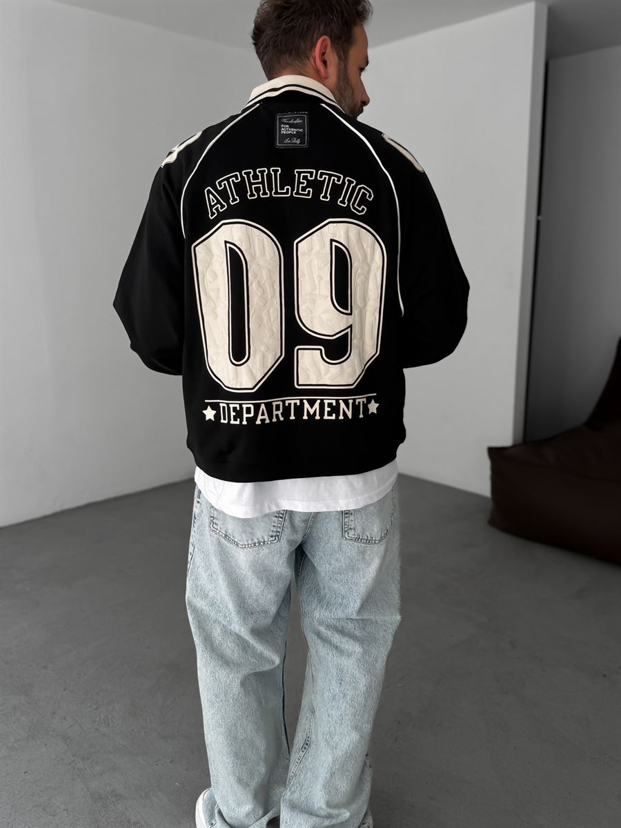 Black 09 Embossed Sweatshirt JJ-129