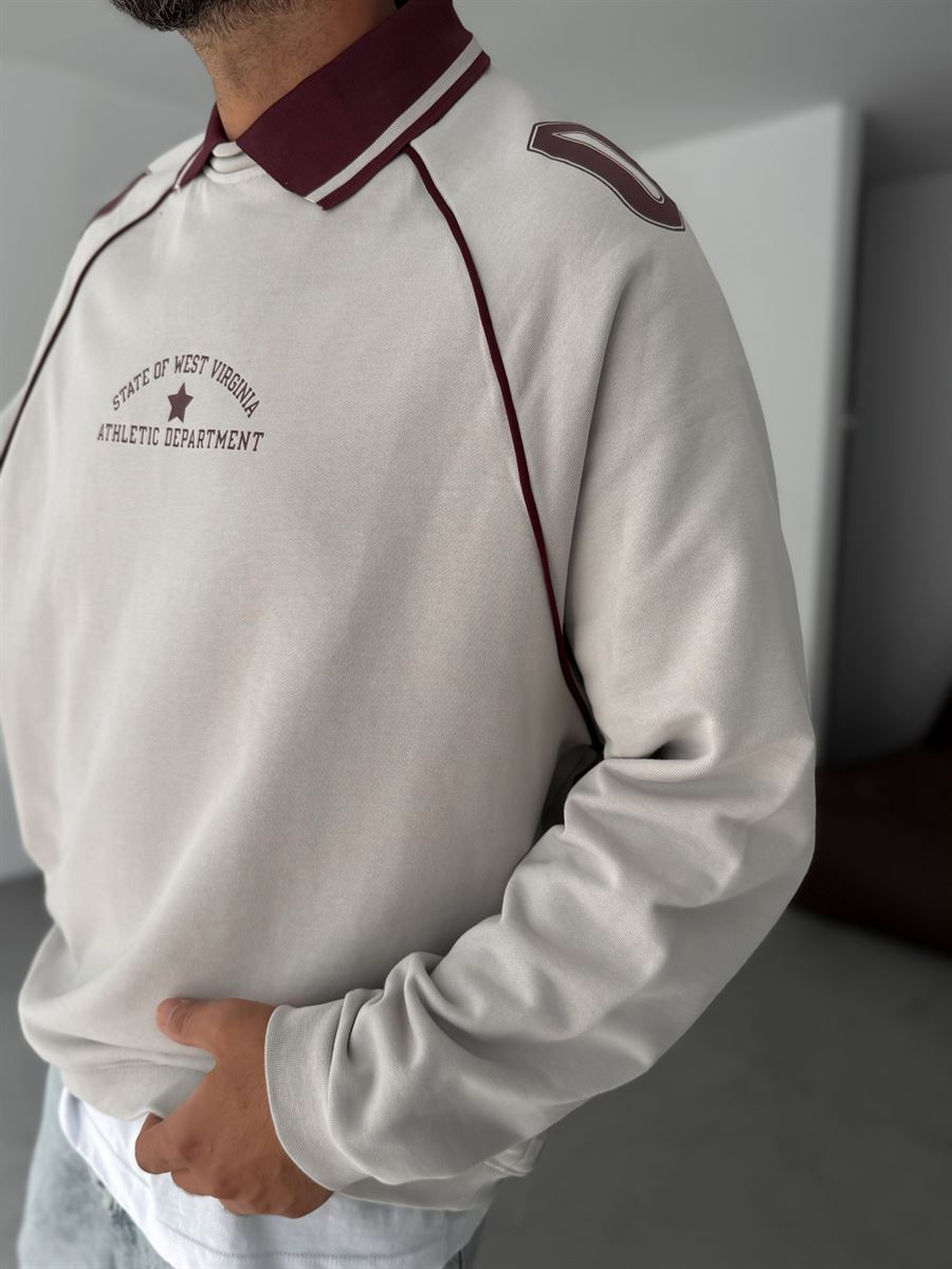 09 Embossed Sweatshirt