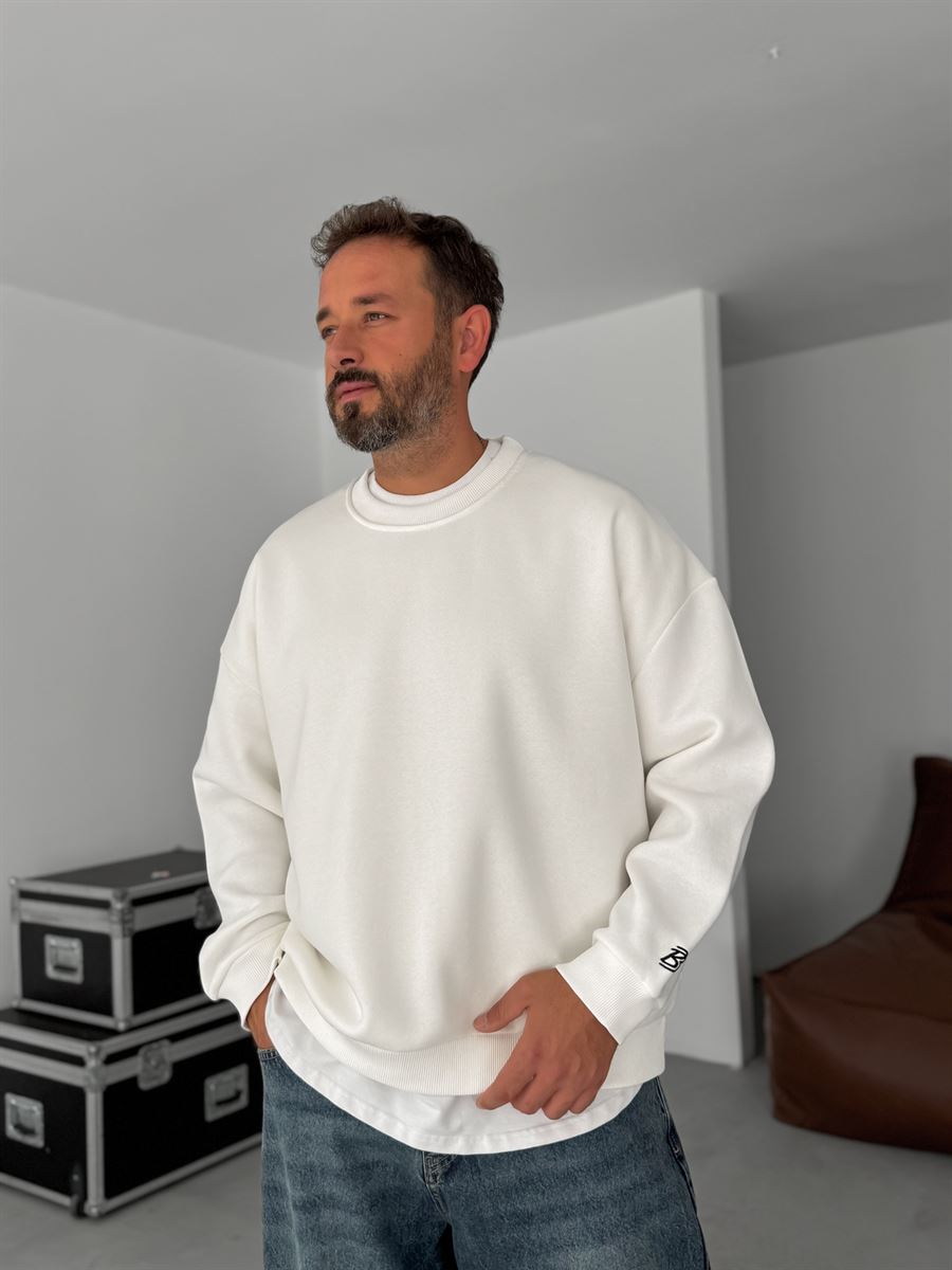 BB Embroidered Basic Oversize Sweatshirt