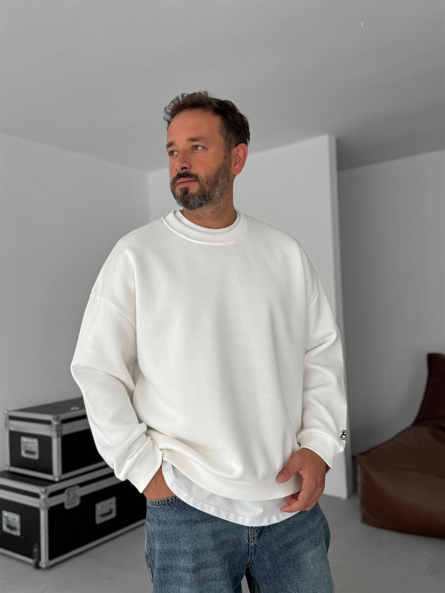 BB Embroidered Basic Oversize Sweatshirt