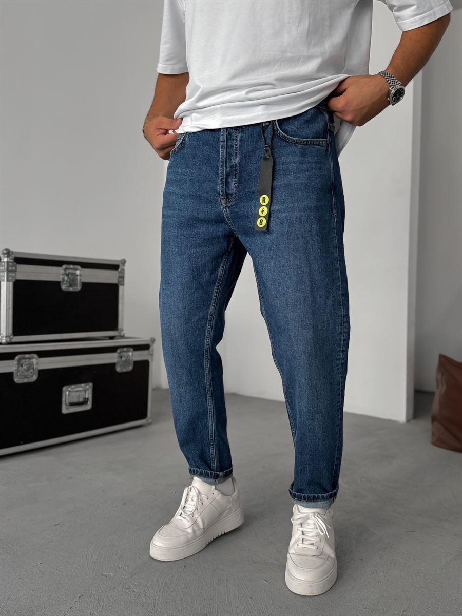 Washed Boyfriend Jean with Accessories