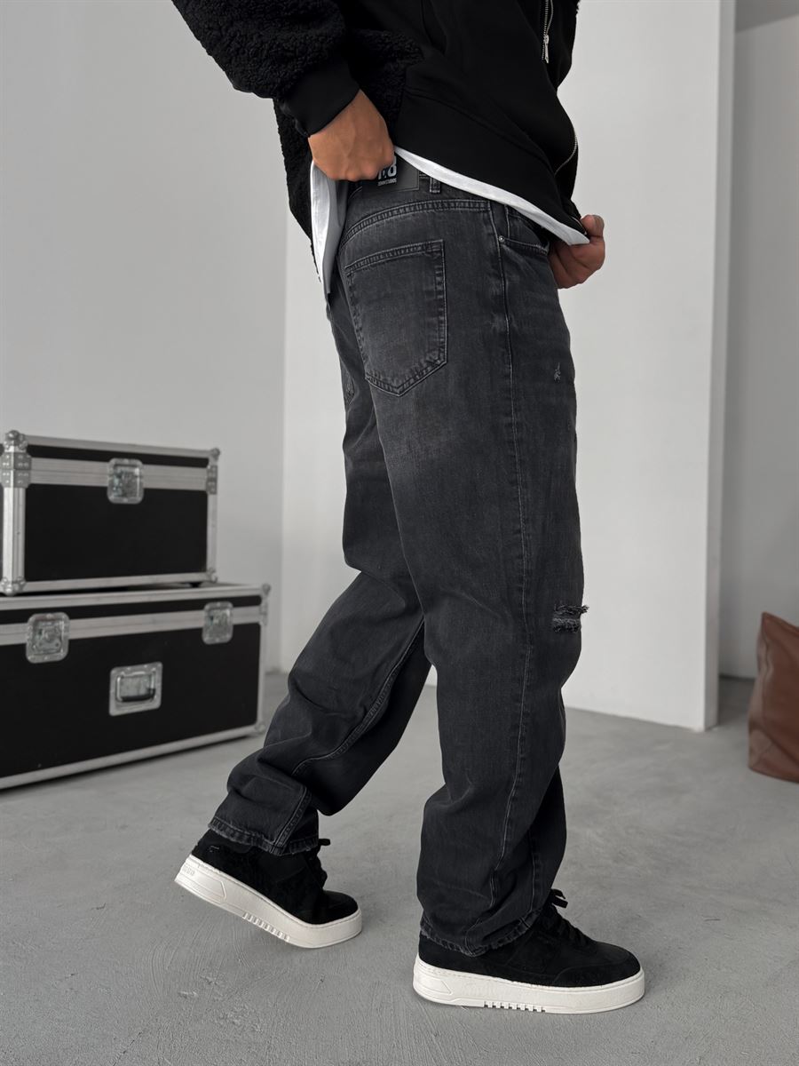 Knee Stitched Distressed Baggy Jean