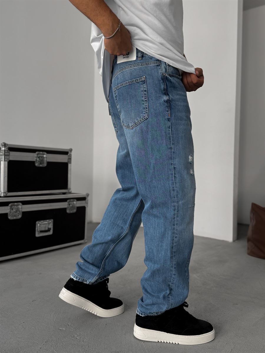 Knee Stitched Distressed Baggy Jean