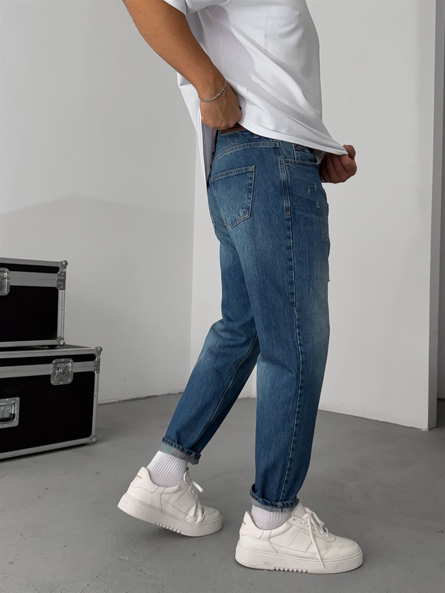 Distressed Washed Boyfriend Jean