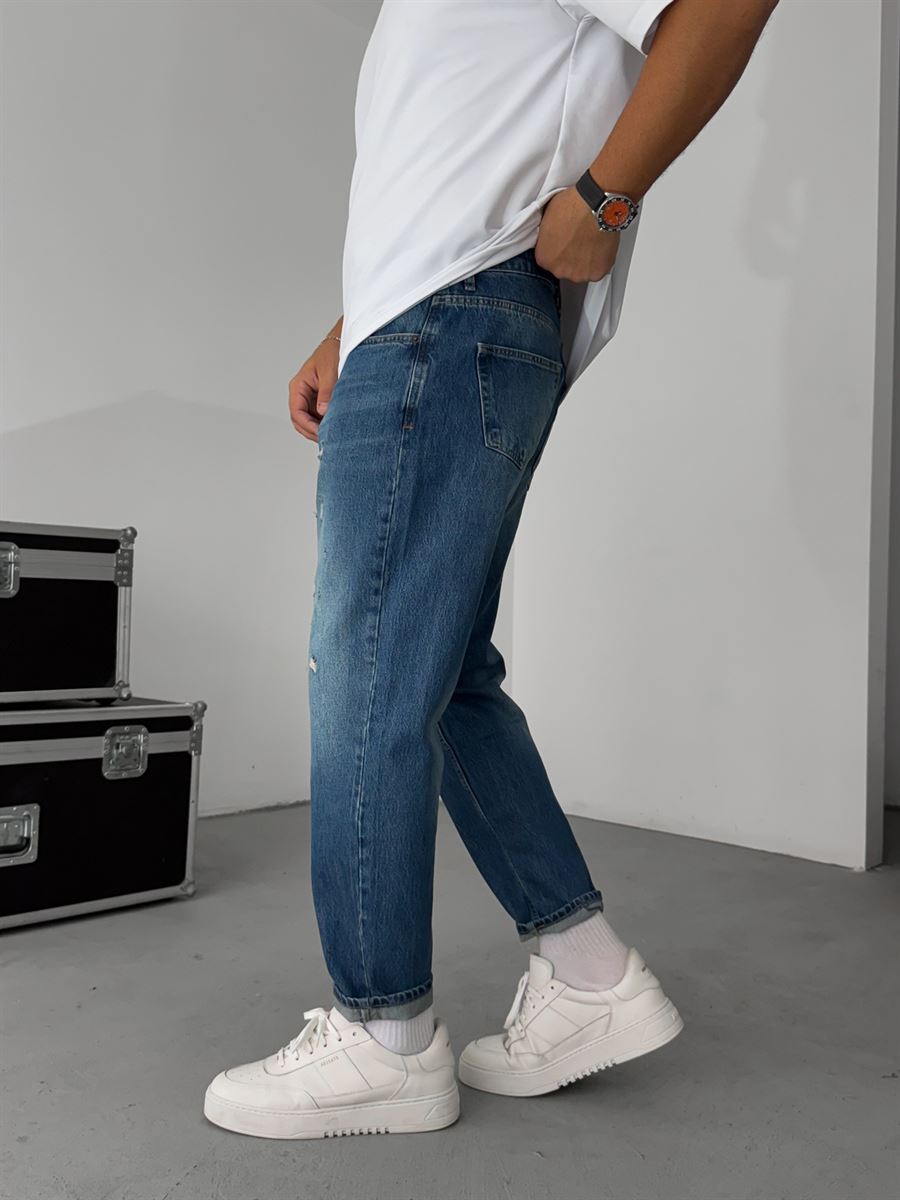 Distressed Washed Boyfriend Jean