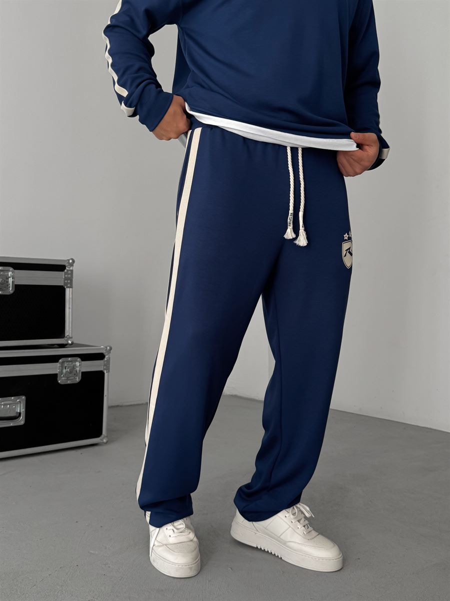 R-Embossed Sweatpants