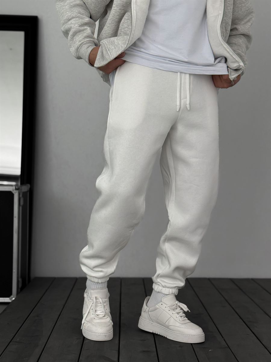 Fleece-Lined Sweatpants with Elastic Hem