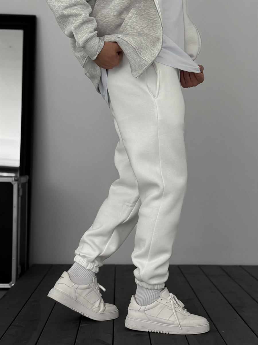 Fleece-Lined Sweatpants with Elastic Hem