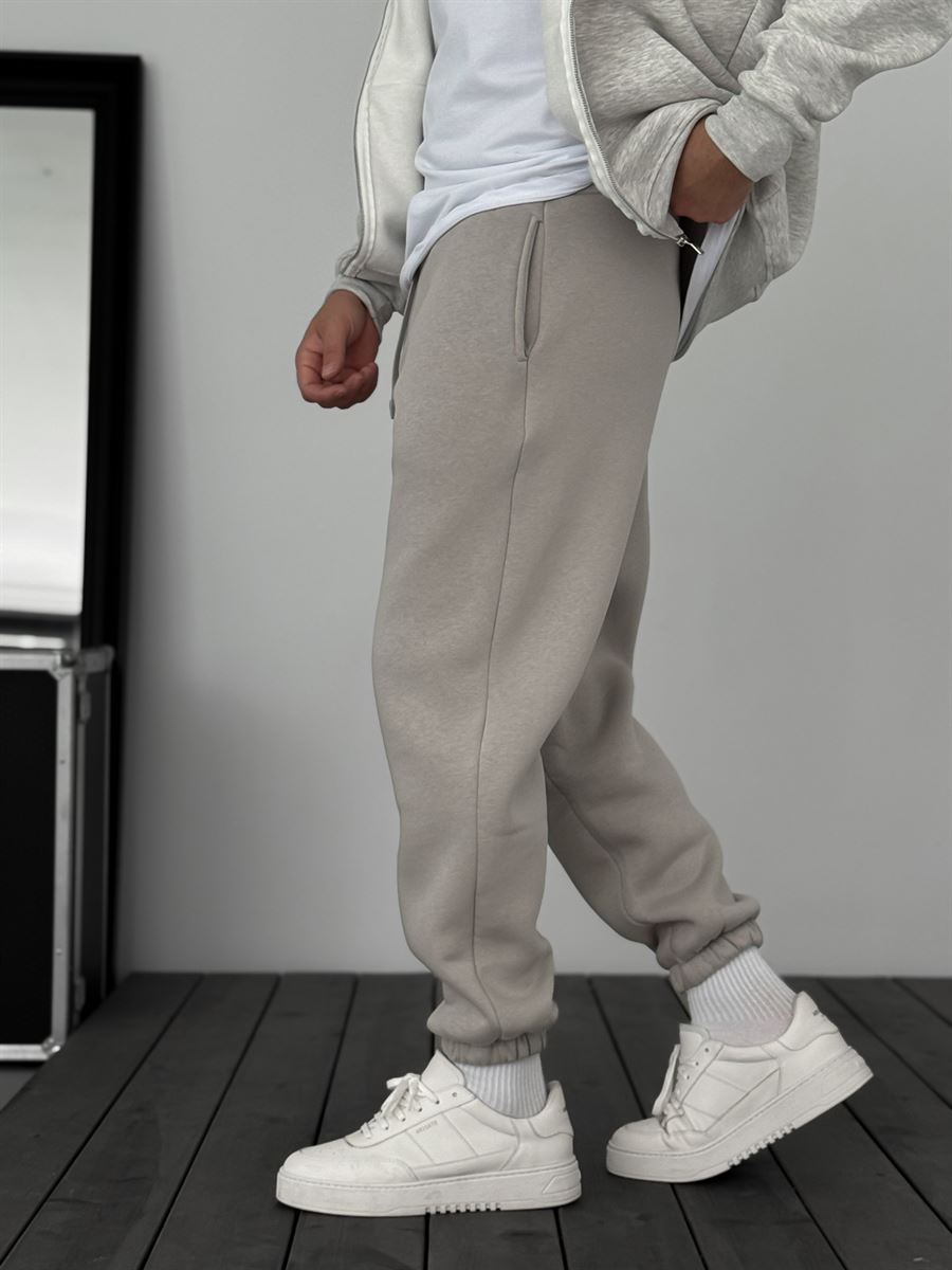 Fleece-Lined Sweatpants with Elastic Hem