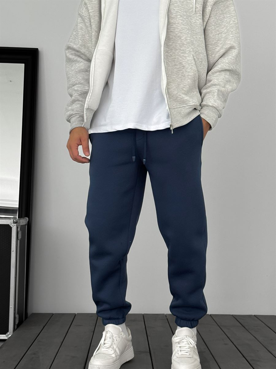 Fleece-Lined Sweatpants with Elastic Hem