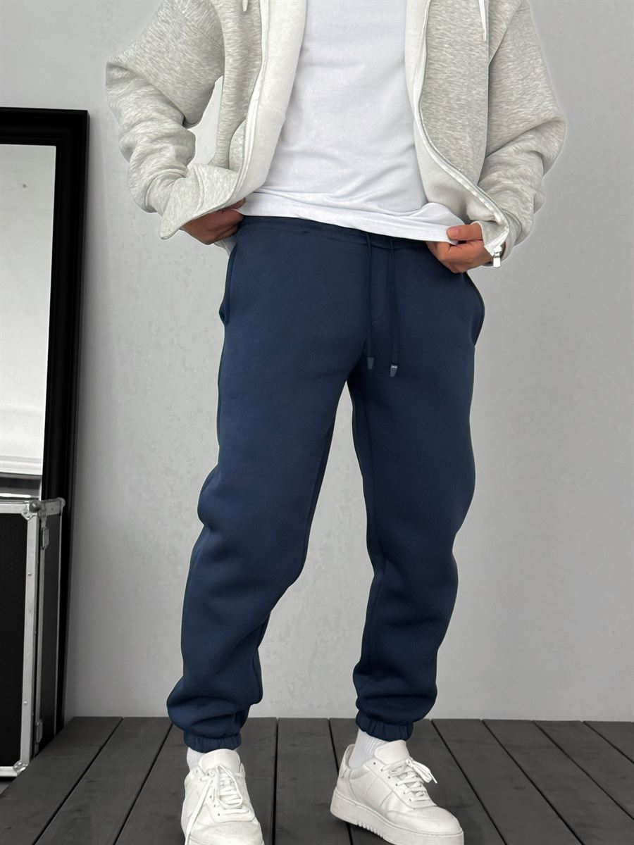 Fleece-Lined Sweatpants with Elastic Hem