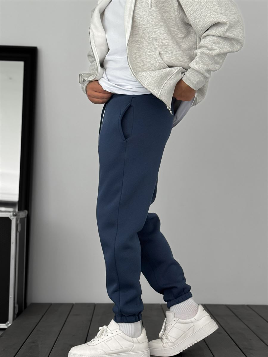 Fleece-Lined Sweatpants with Elastic Hem