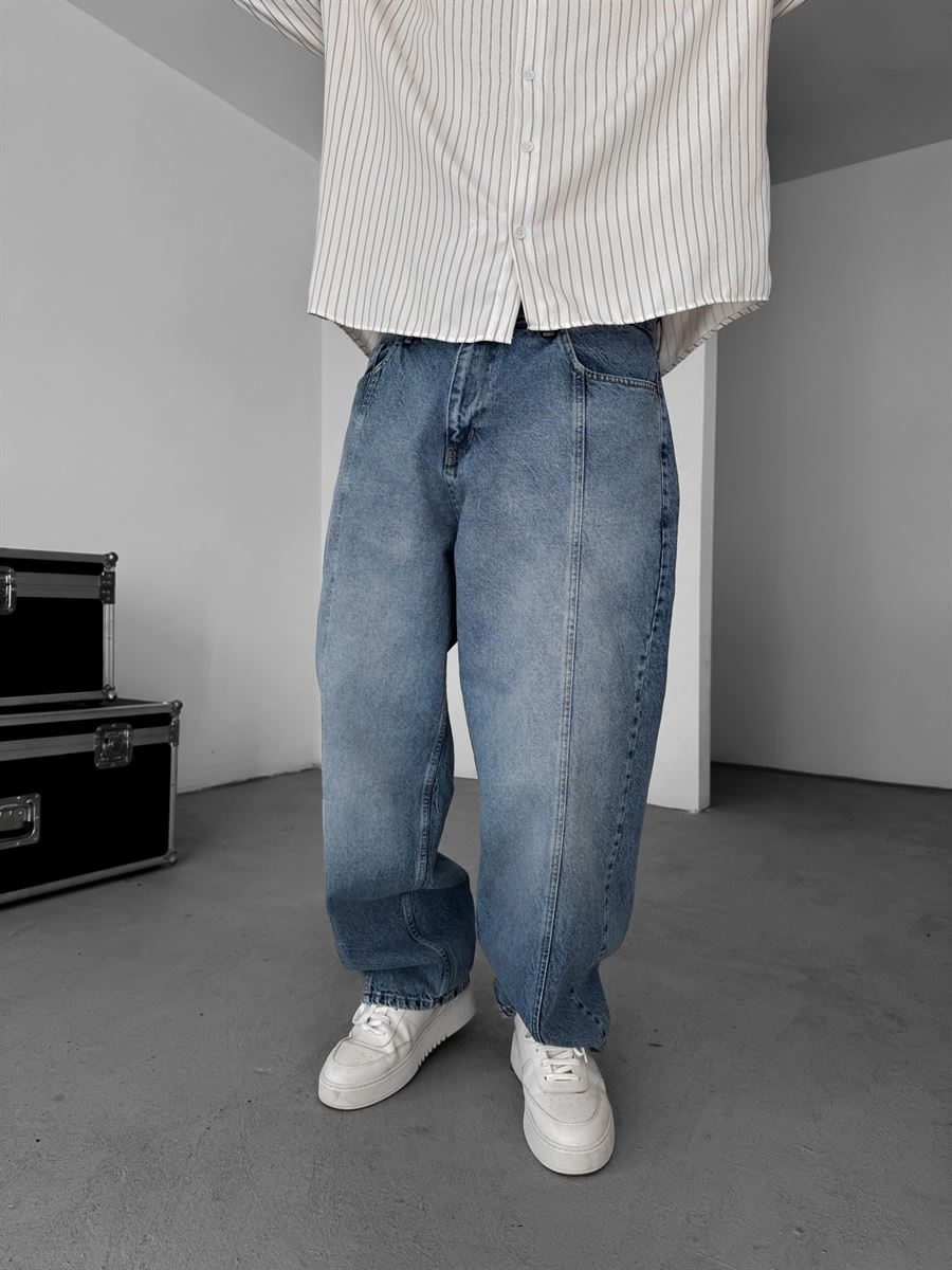 Front Stitched Baggy Jean