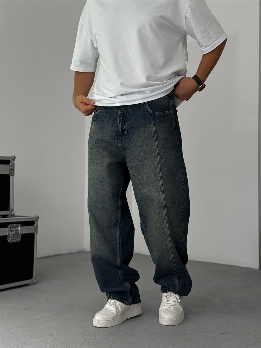 Front Stitched Baggy Jean