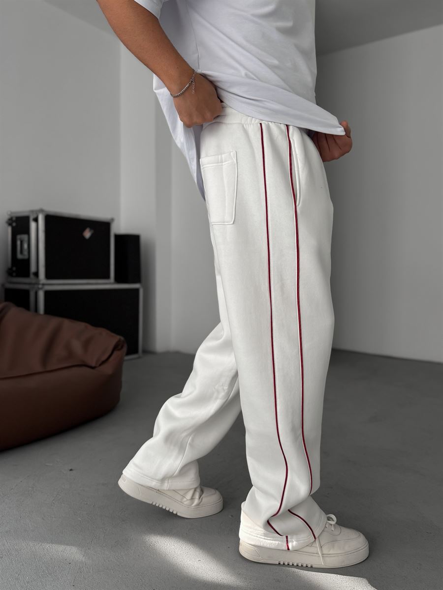 Traces Embroidered Sweatpants