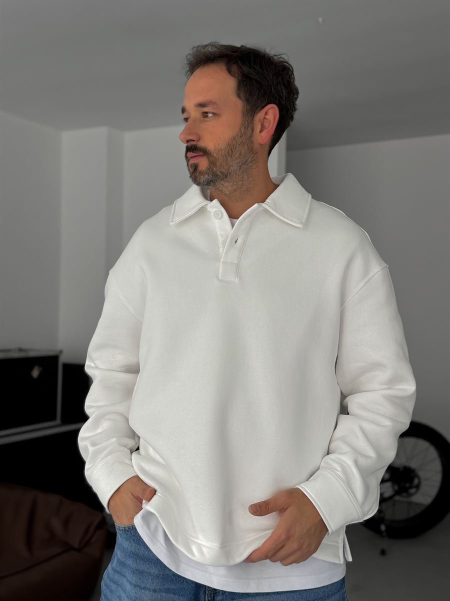 Buttoned Collar Sweatshirt