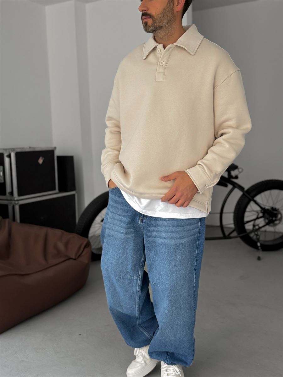 Buttoned Collar Sweatshirt