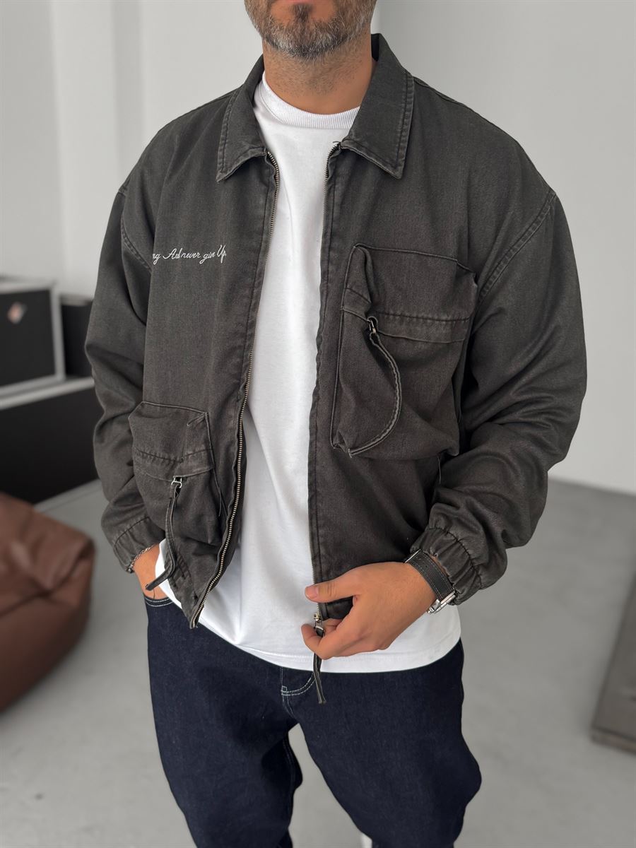 Large Pocket Zipped Jacket