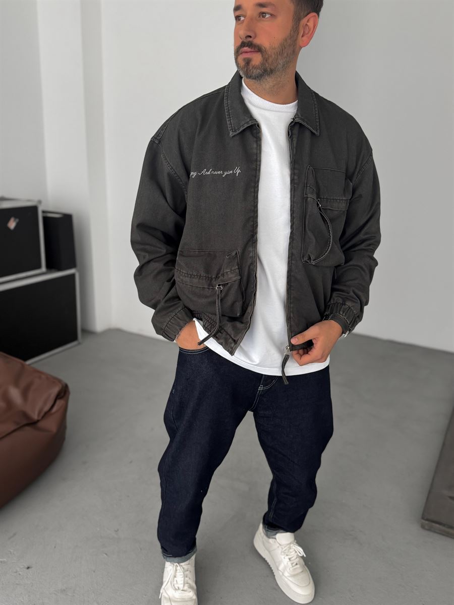 Large Pocket Zipped Jacket