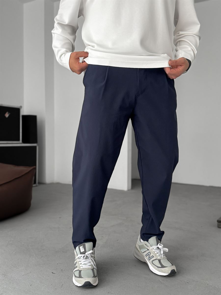 Seersucker Basic Pleated Pants