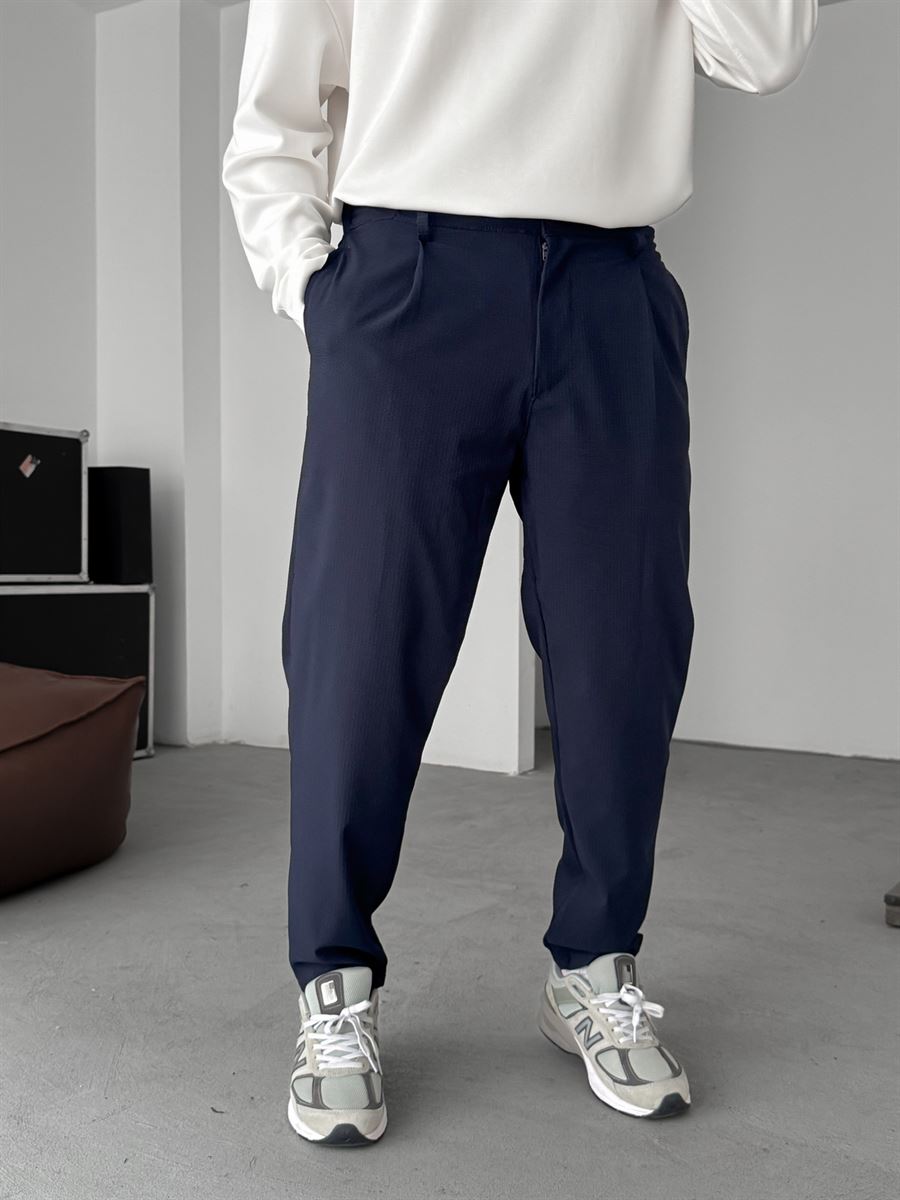 Seersucker Basic Pleated Pants