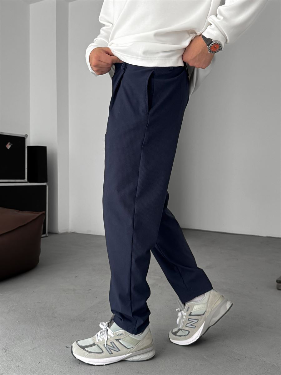 Seersucker Basic Pleated Pants
