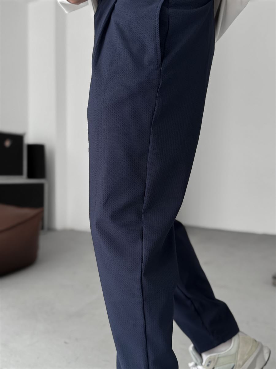Seersucker Basic Pleated Pants