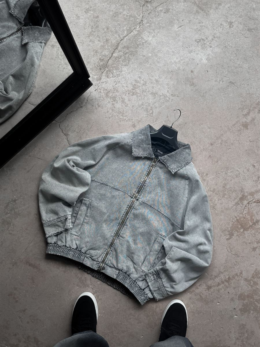 Cut-Away Collar Zipped Jacket