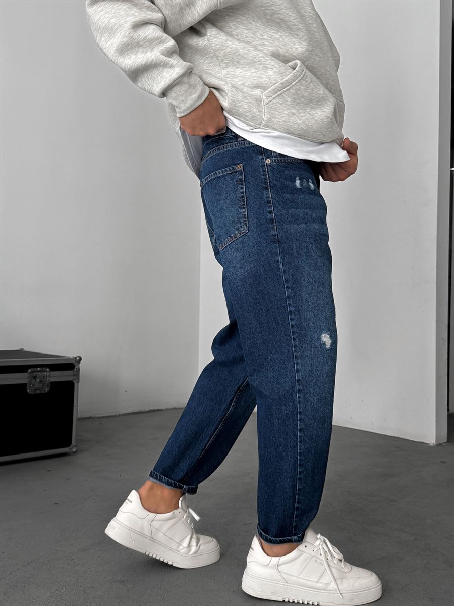 Distressed Effected Boyfriend Jean