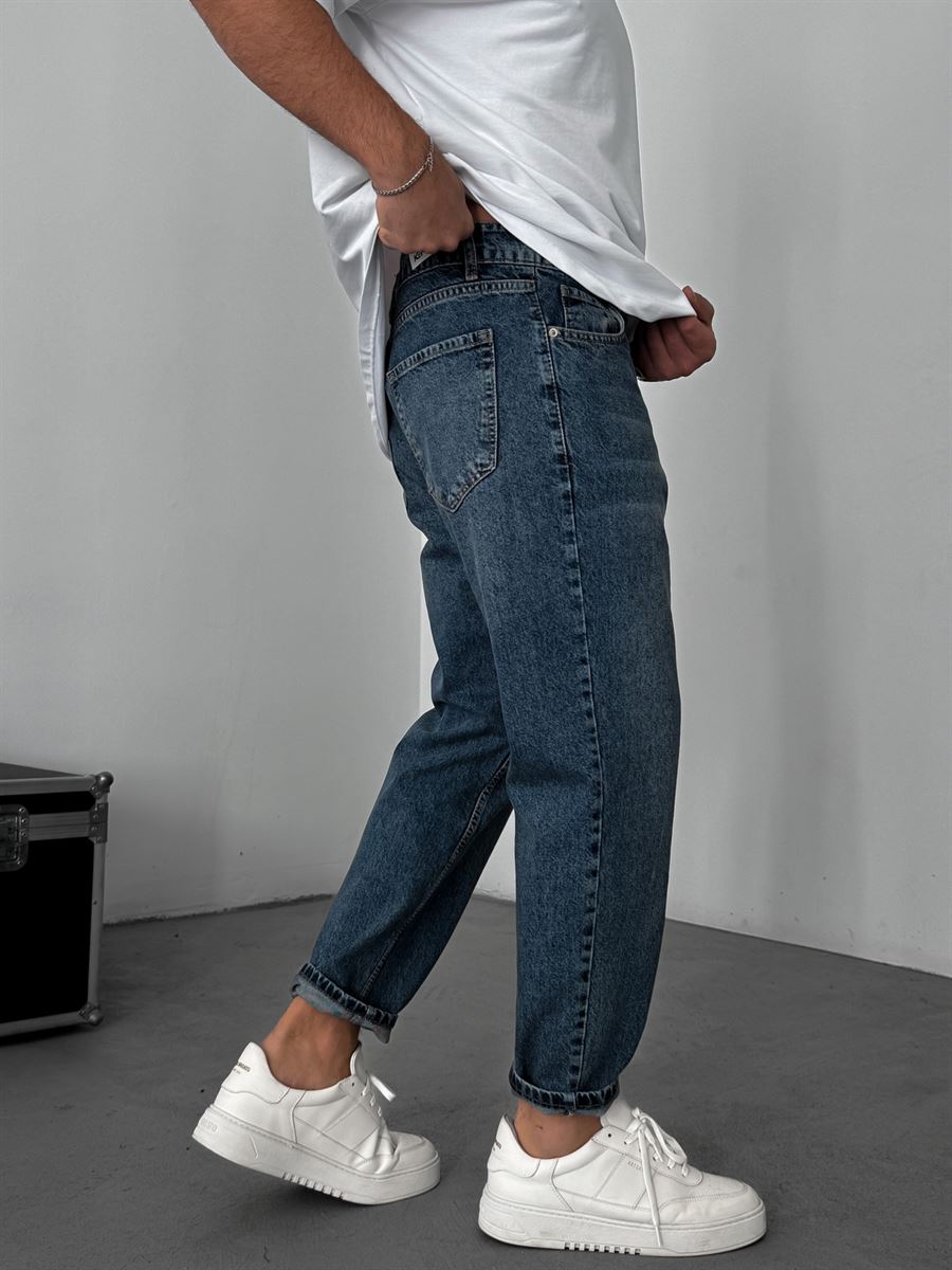 Washed Effected Boyfriend Jean
