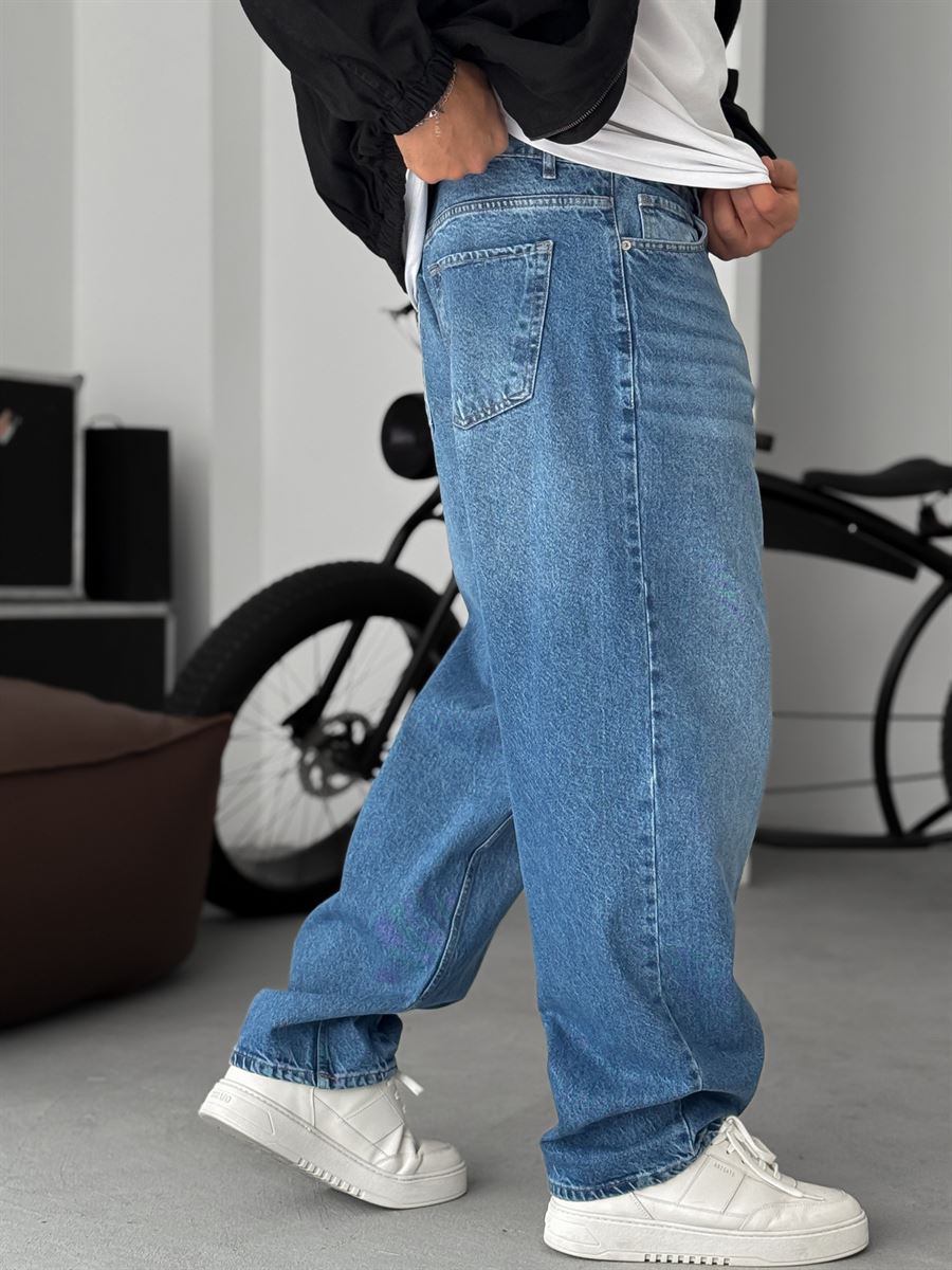 Washed Baggy Jean with Stitching