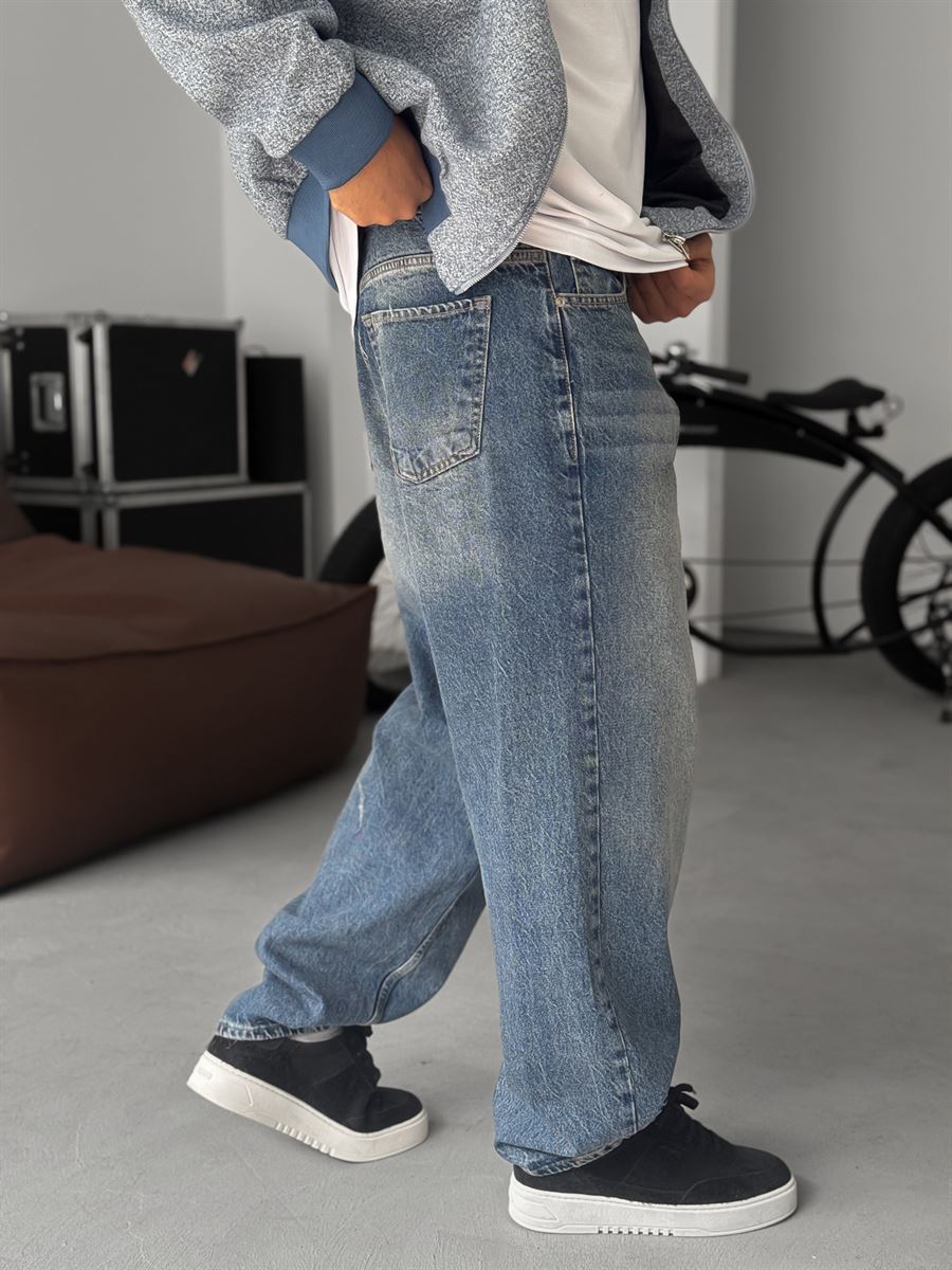Washed Baggy Jean with Stitching