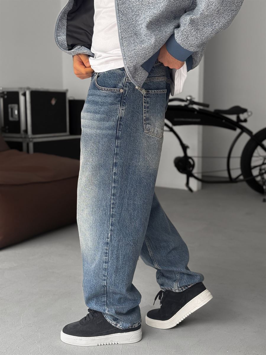 Washed Baggy Jean with Stitching