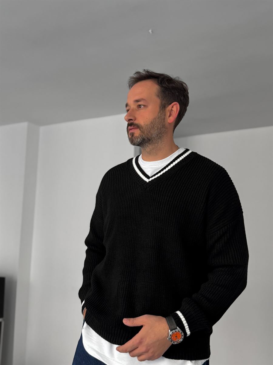 V-Neck Knitwear Sweatshirt