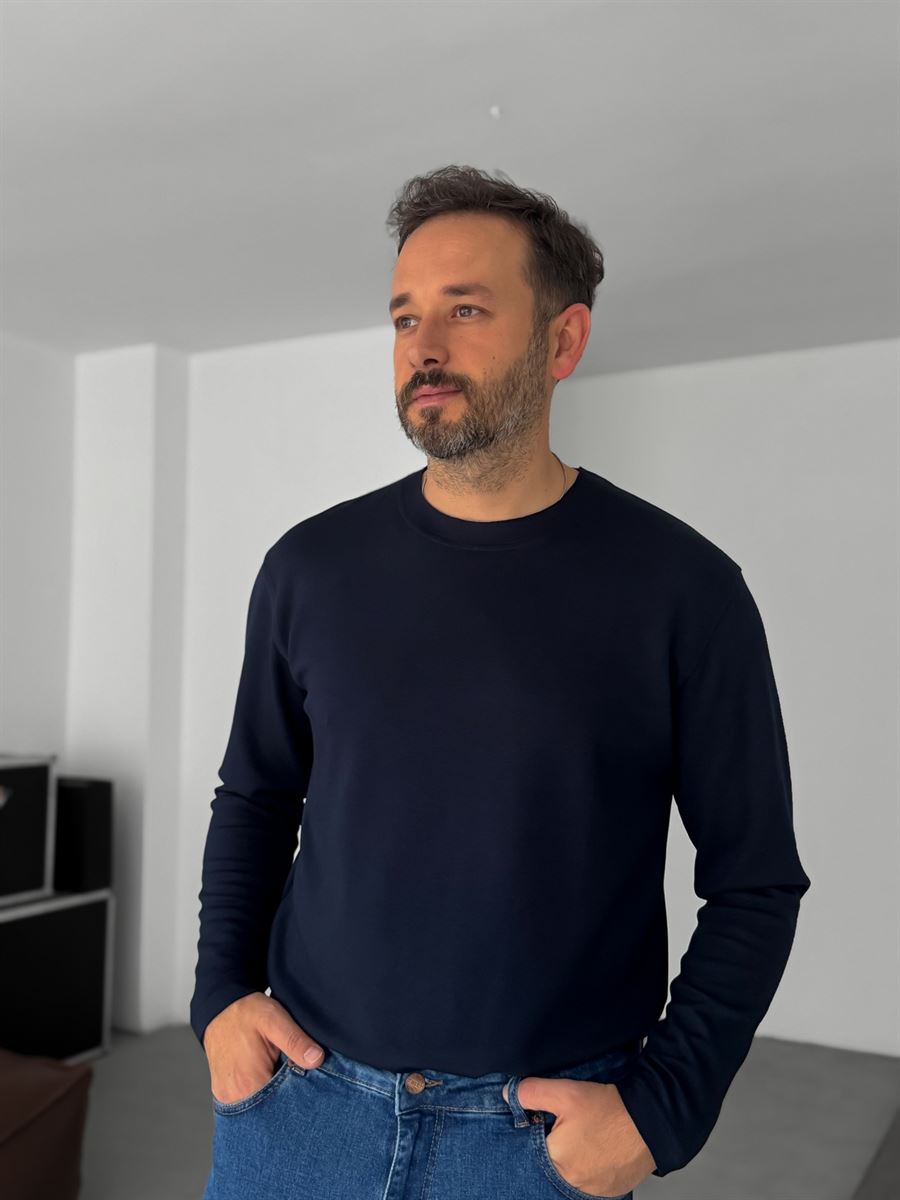 Modal Fabric Lycra Slim Fit Sweatshirt