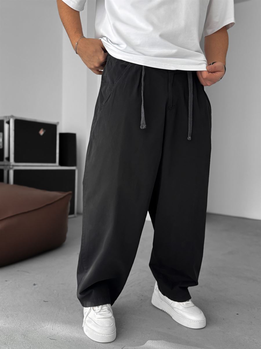 Loose Fit Pleated Gabardine Pants