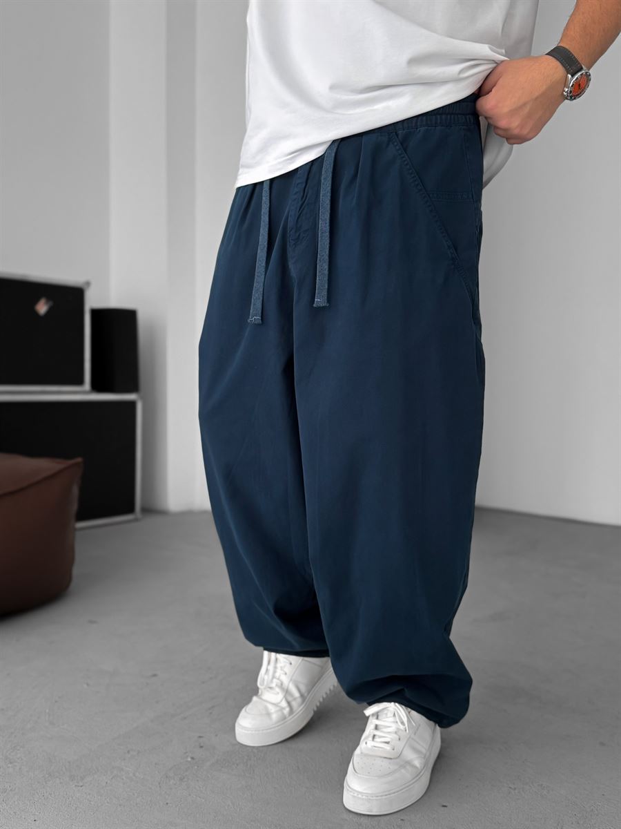 Loose Fit Pleated Gabardine Pants