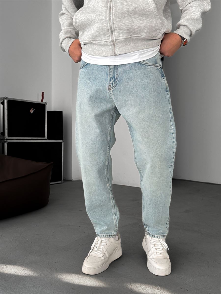 Washed Boyfriend Jean