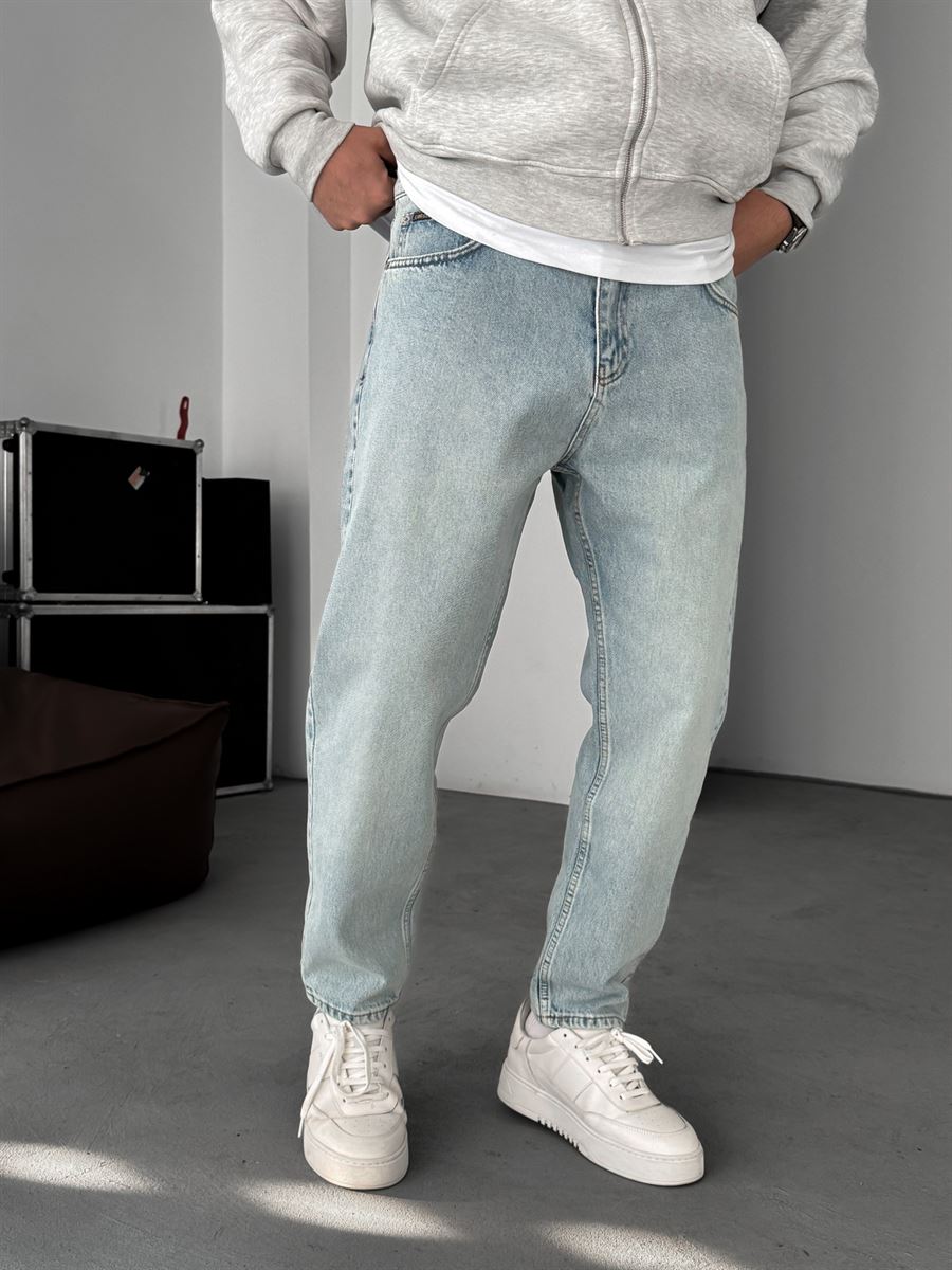 Washed Boyfriend Jean