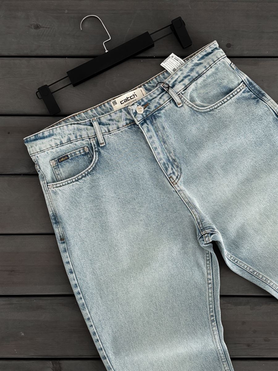 Washed Boyfriend Jean