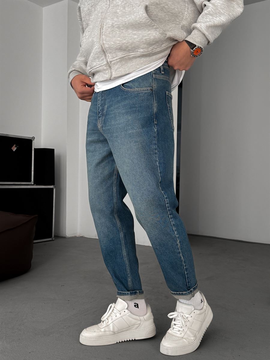 Washed Boyfriend Jean