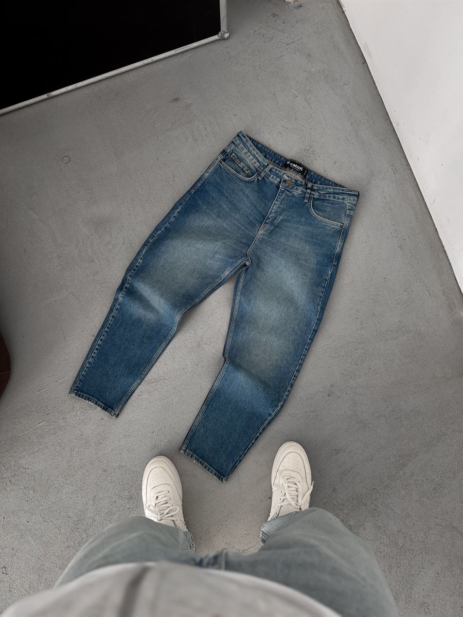 Washed Boyfriend Jean