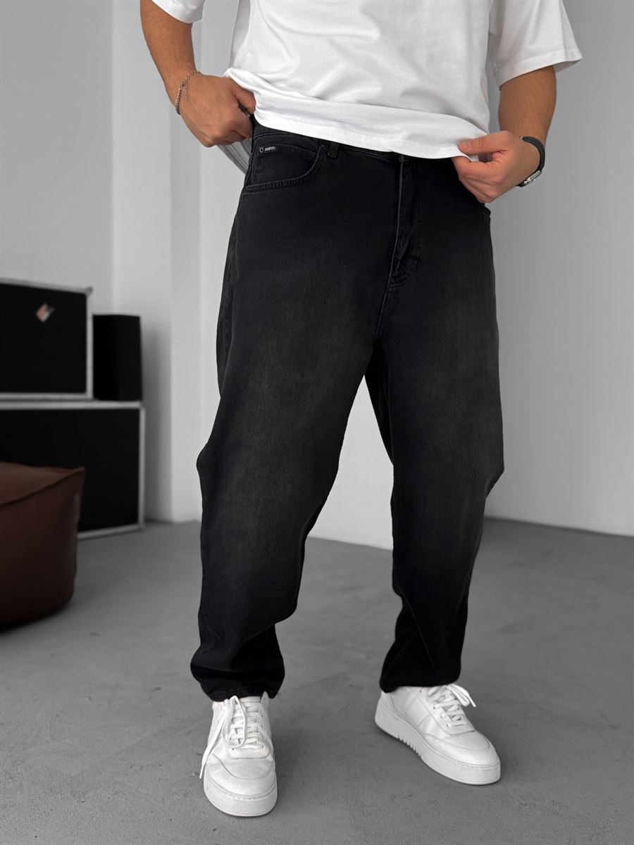 Loose Fit Jean