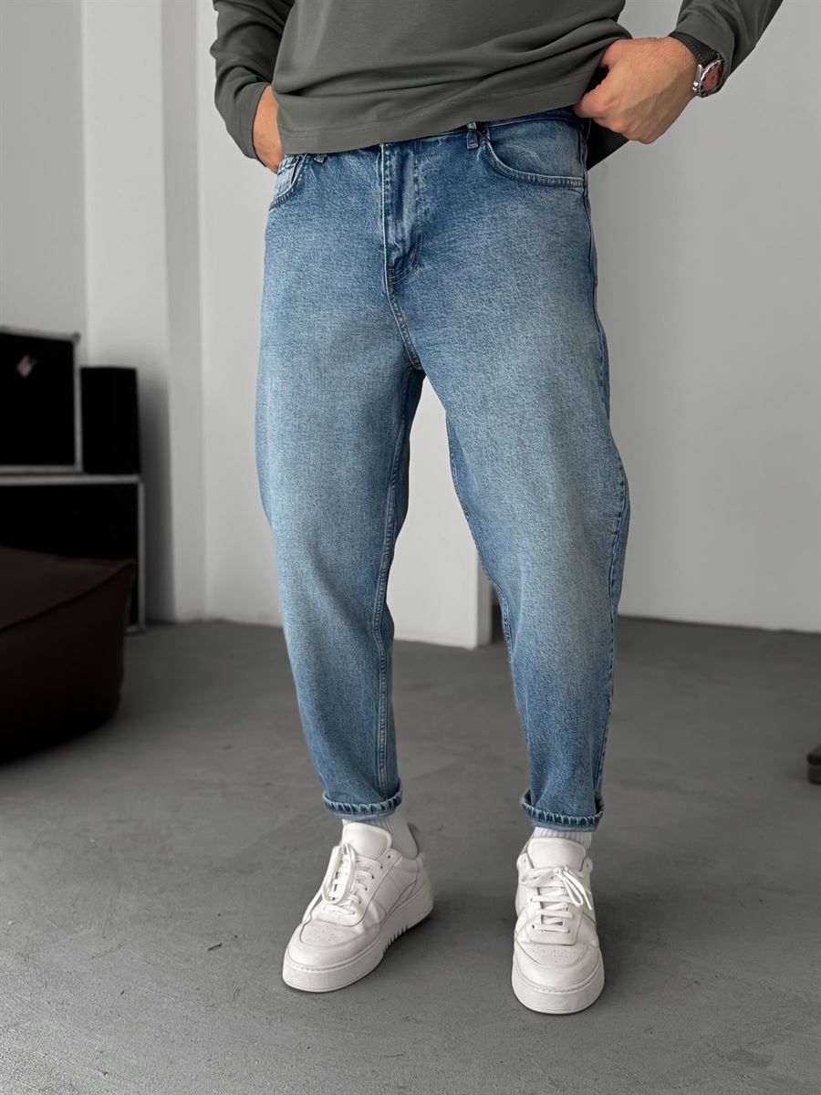 Washed Boyfriend Jean