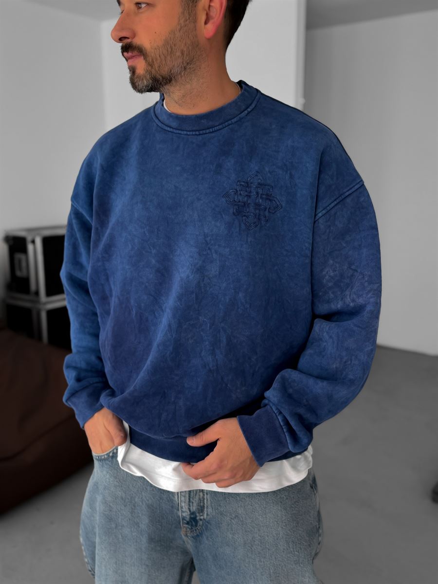 Back Embroidered Washed Sweatshirt